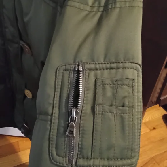 Coach Coyote Hooded Puffer Coat - Picture 8 of 12